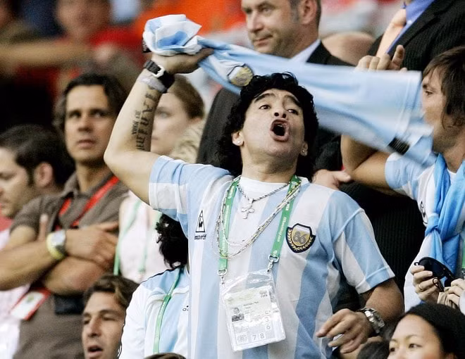 Diego Maradona2