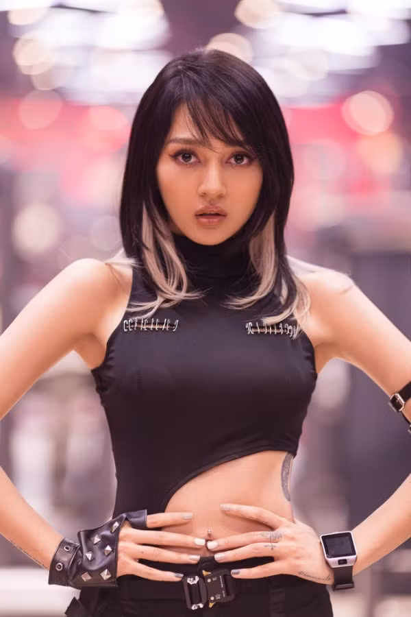 minh tu - bao anh MV