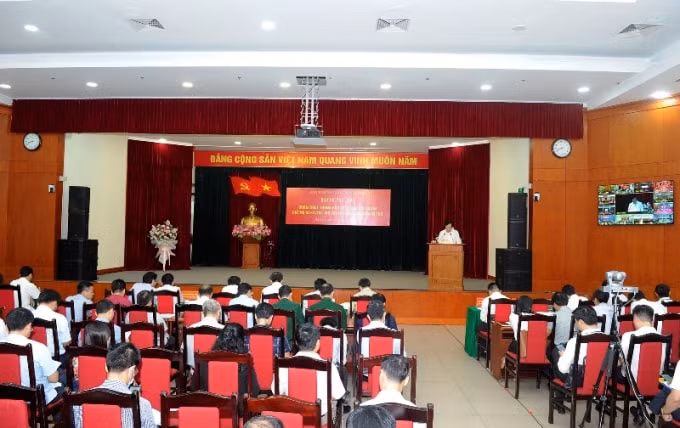 Hội nghị quán triệt Thông báo Kết luận số 173, Chỉ thị số 43, Chỉ thị số 44 của Ban Bí thư bằng hình thức trực tuyến tại 183 điểm cầu trong cả nước vào tháng 9. Ảnh Bảo Châu