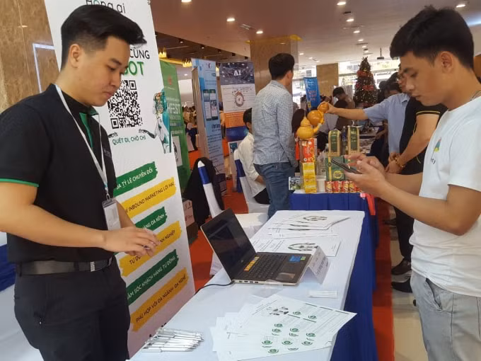 Các gian hàng tham gia Triển lãm tại Techfest Đông Nam Bộ 2020.