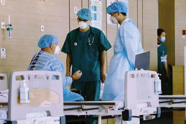 Thêm 4 ca mắc mới COVID-19, Việt Nam có tổng số 1.316 ca bệnh. Ảnh: TL