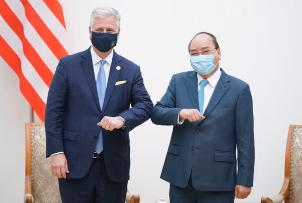 Thủ tướng Chính phủ Nguyễn Xuân Phúc tiếp xã giao Cố vấn An ninh quốc gia Hoa Kỳ Robert O’Brien. Ảnh: VGP