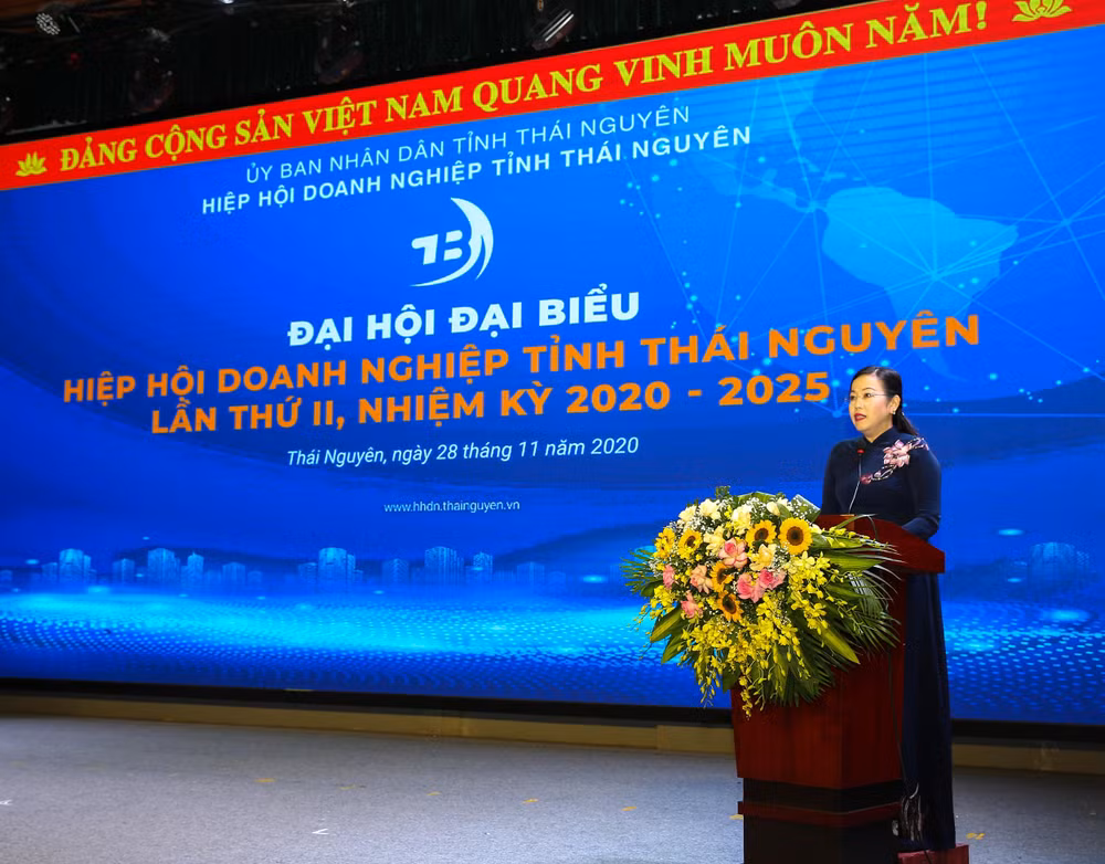 Đồng chí Nguyễn Thanh Hải, Ủy viên Trung ương Đảng, Bí thư Tỉnh ủy, Trưởng Đoàn đại biểu Quốc hội tỉnh phát biểu tại đại hội. Ảnh: Sơn Hải